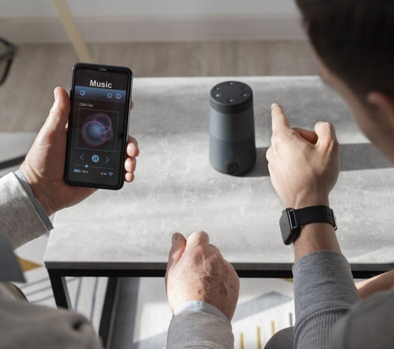 Smart Speaker Showdown: Amazing Amazon Echo vs. Google Nest vs. Apple HomePod