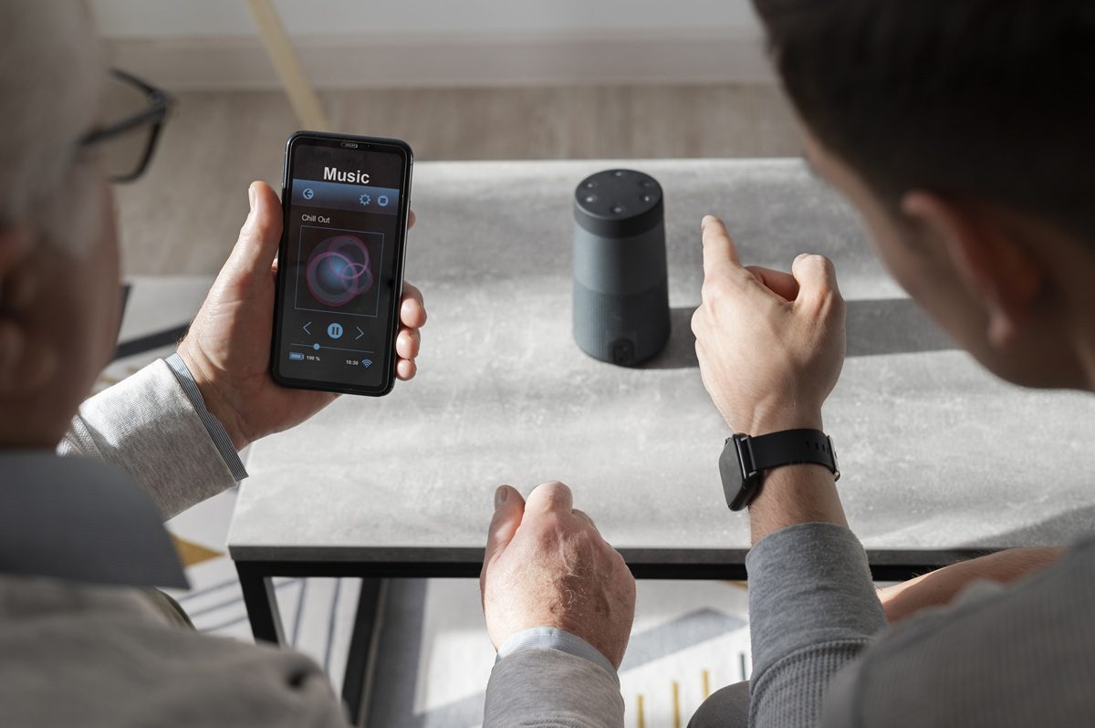 Smart Speaker Showdown: Amazing Amazon Echo vs. Google Nest vs. Apple HomePod