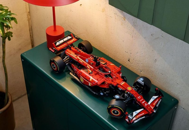 LEGO Technic Ferrari Review: No 1 Stunning Model!